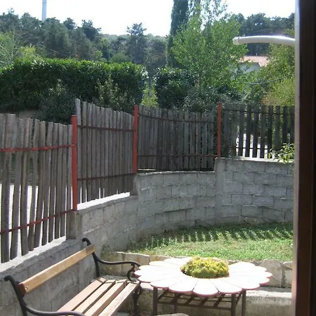 Cosy On Avala Mountain *